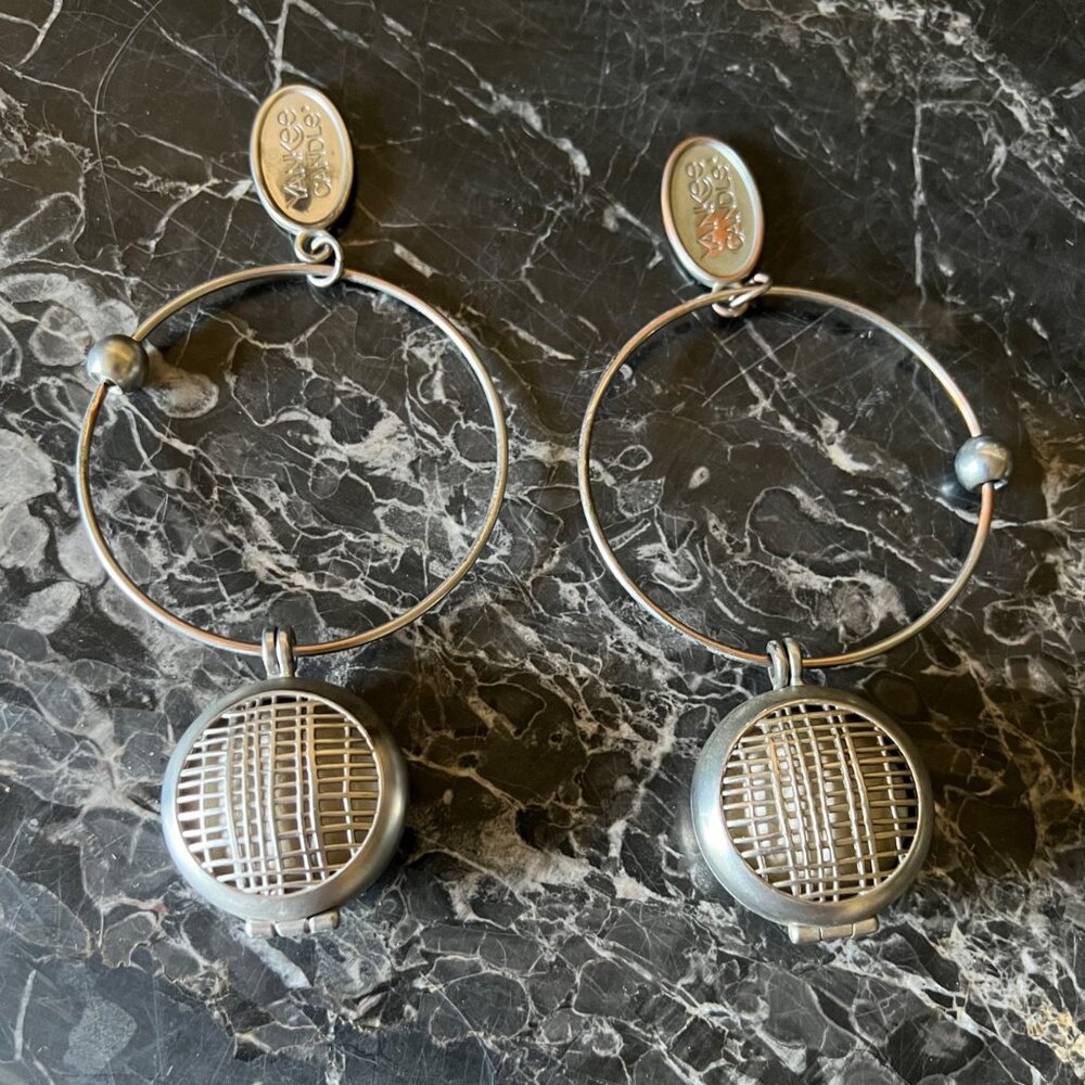 Yankee Candle Charming Scents Silver Tone Vent Lockets For Fragrance Inserts 2